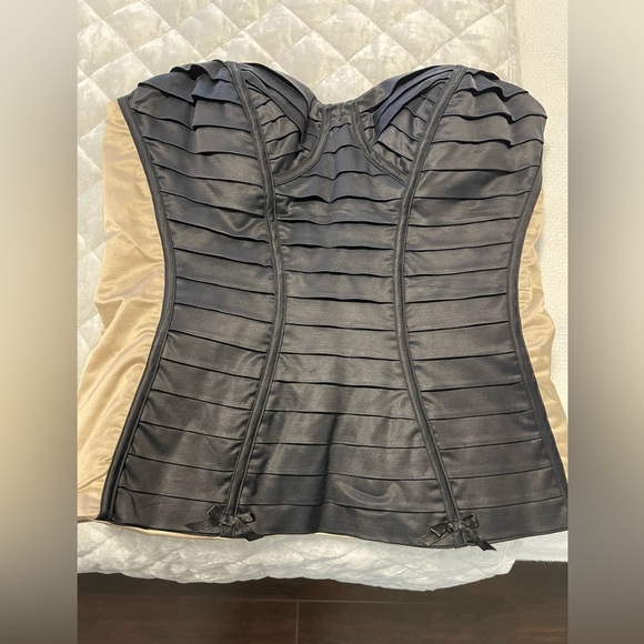 bebe Tops - Bebe Bustier Top